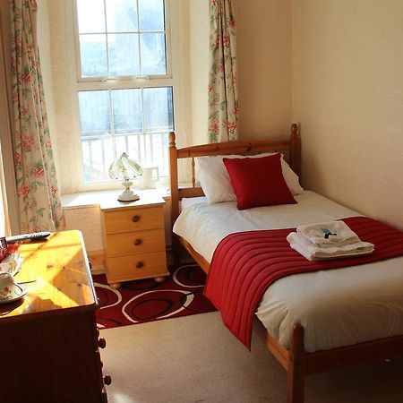 Middlegate Hotel Pembroke Esterno foto
