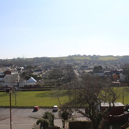 Middlegate Hotel Pembroke Esterno foto