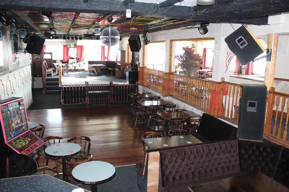 Middlegate Hotel Pembroke Esterno foto