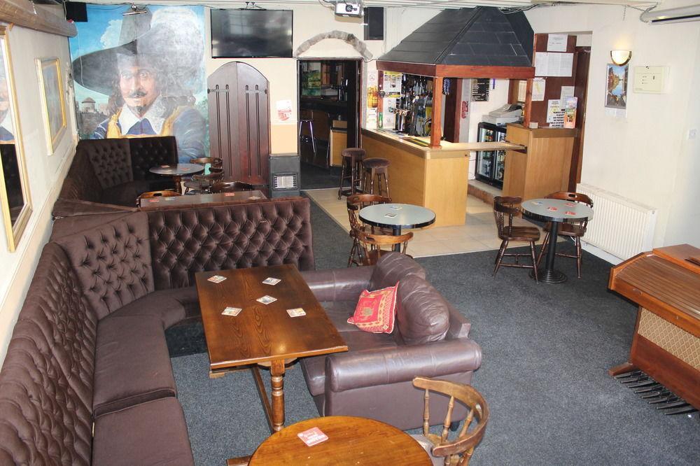 Middlegate Hotel Pembroke Esterno foto