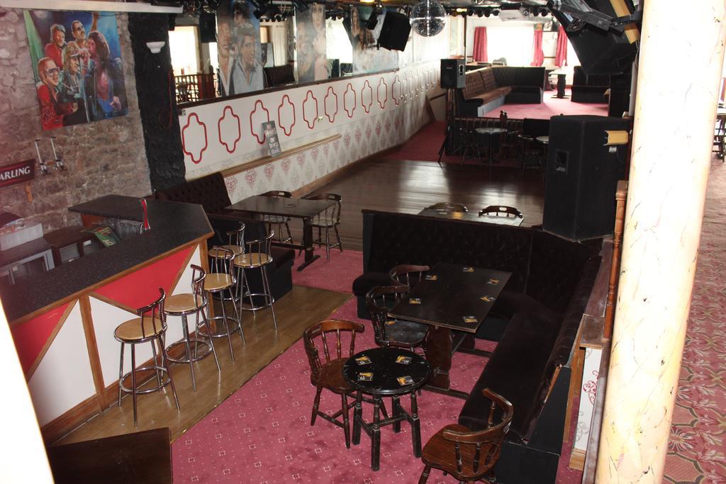 Middlegate Hotel Pembroke Esterno foto