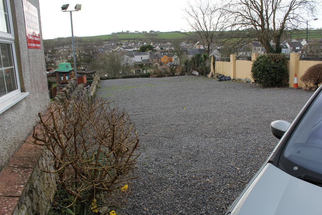 Middlegate Hotel Pembroke Esterno foto